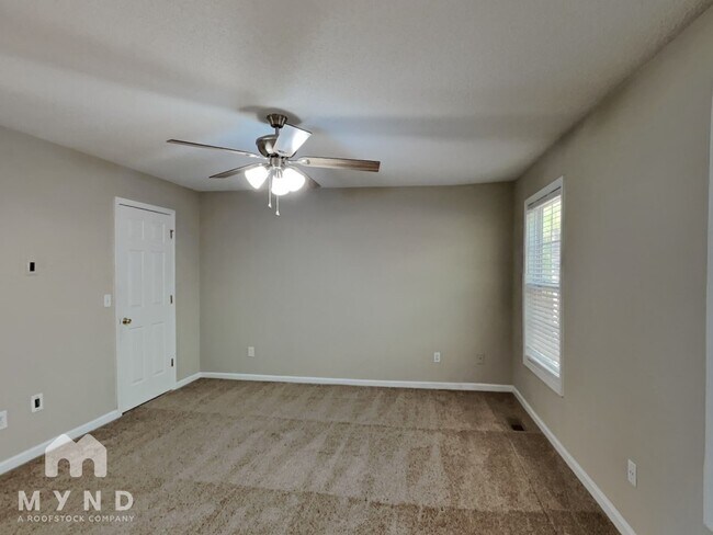 Building Photo - 107 Huntington Ct