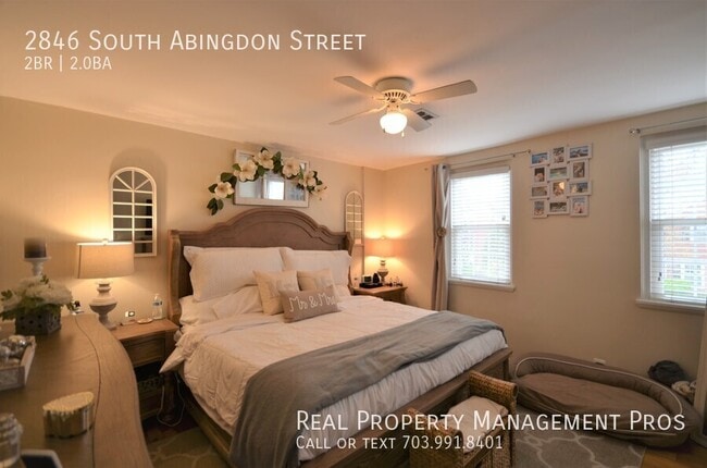 Building Photo - 2846 S Abingdon St