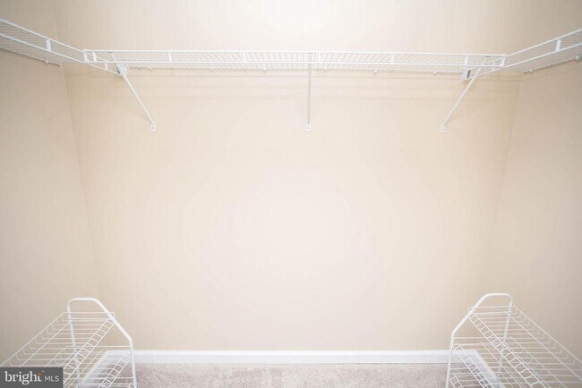 Building Photo - 239 Macoun Way