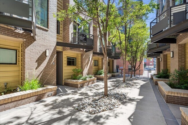 Building Photo - 2900 Inca St