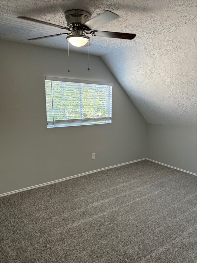 Building Photo - 16778 N Bob White Dr