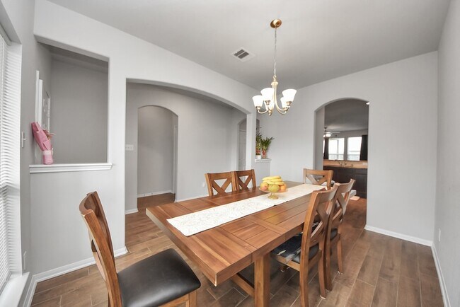 Building Photo - 4239 Wyanngate Dr