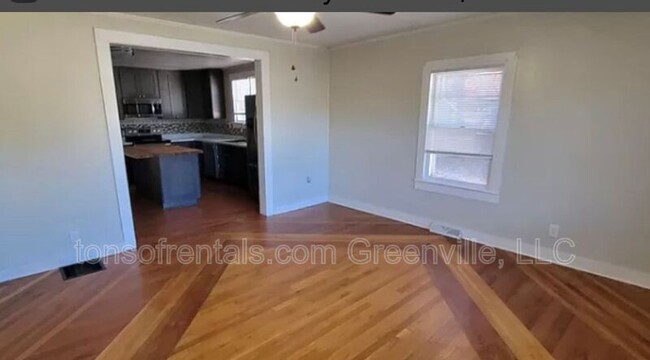 Building Photo - 2081 Hayne St