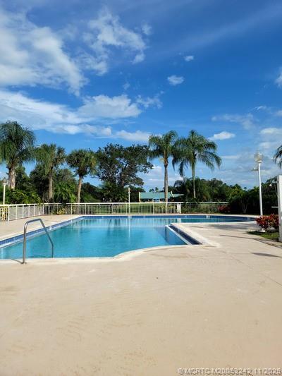 Building Photo - 3253 SW Sunset Trace Cir