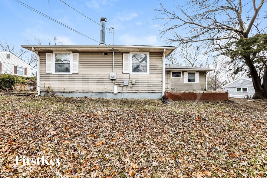 Building Photo - 803 NE 61st St