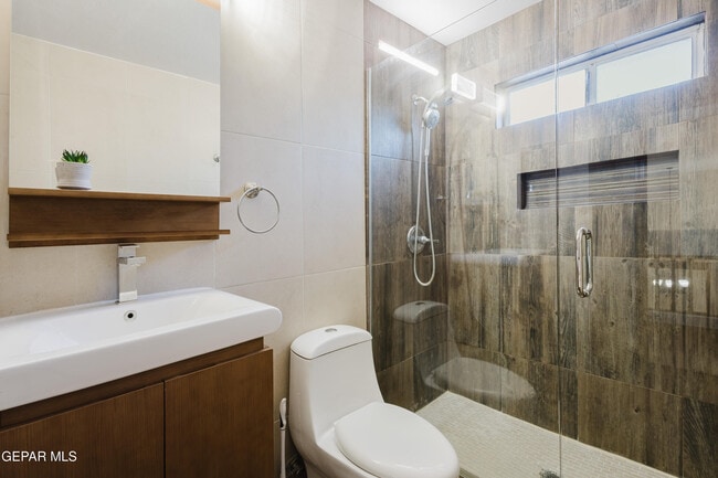 Building Photo - 3733 Tierra Campa Dr