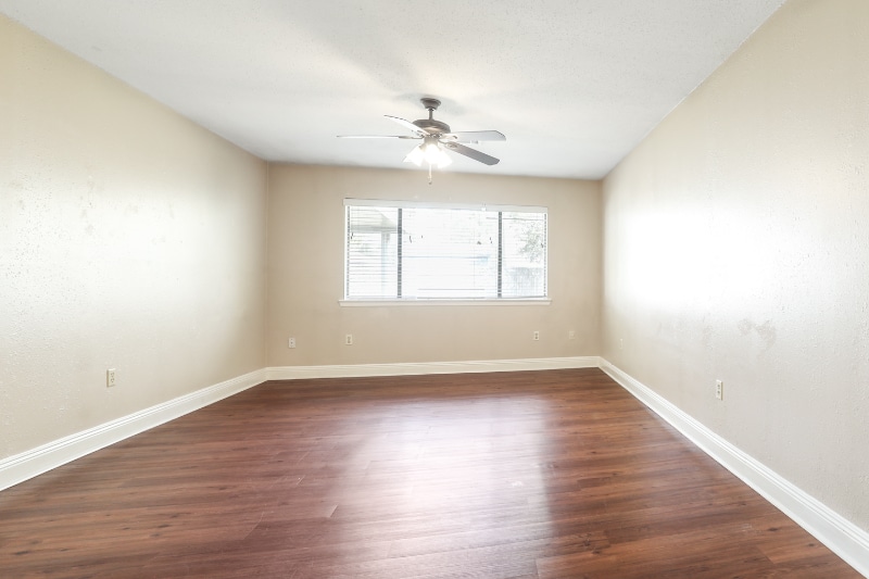 Building Photo - 404 W Lake Catahoula Ct