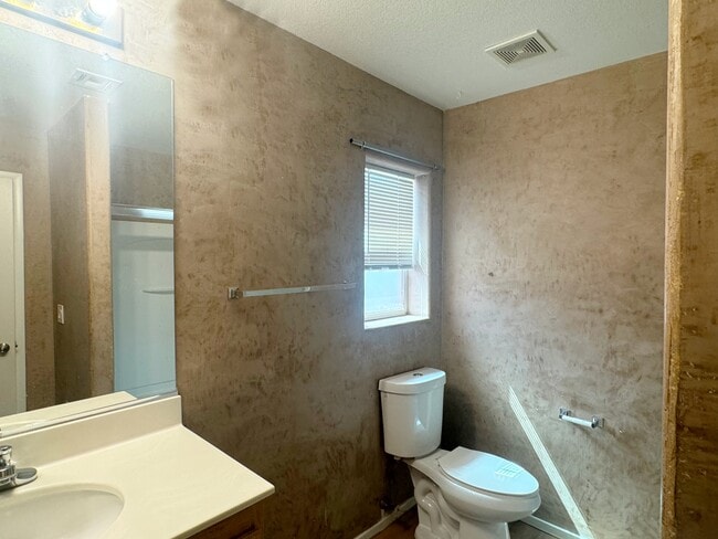 Building Photo - 8305 Golden Amber St