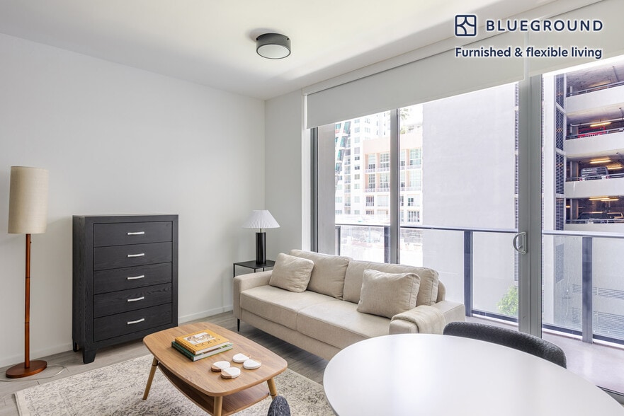 Building Photo - 230 NE 4th St