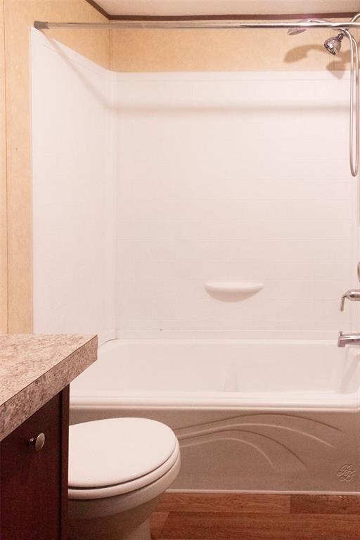 Building Photo - 8916 Lakeside Dr