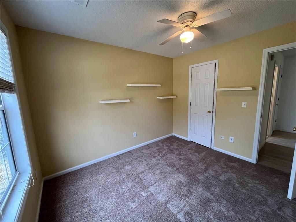 Building Photo - 54 Oxford Brook Way