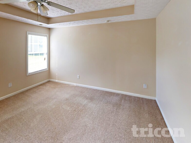 Building Photo - 440 Spring Lake Terrace