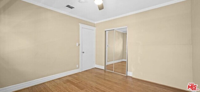 Building Photo - 1149 N Poinsettia Pl