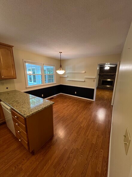 Building Photo - 4905 Heritage Dr
