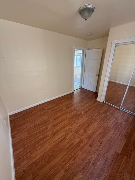 Building Photo - 9622 Evers Ave