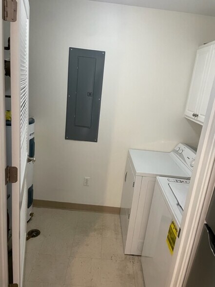 In Unit W/D - 6414 Wise Ave