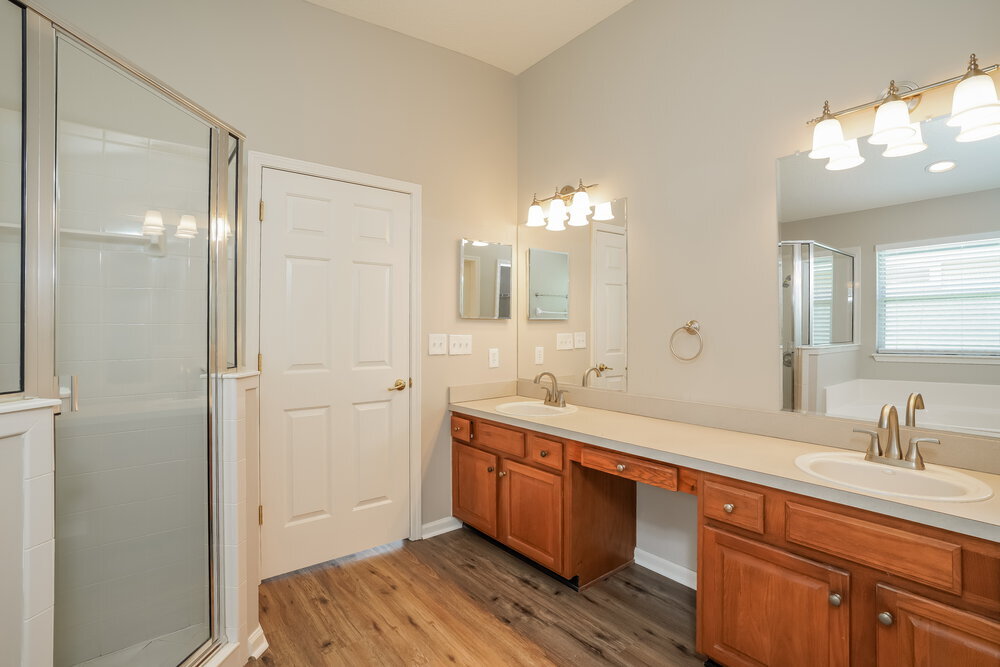 Building Photo - 2731 Creek Ridge Dr