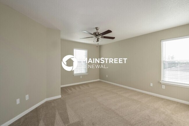 Building Photo - 3 Bedroom Pet-Friendly Home in San Antonio, TX with Main Street Renewal