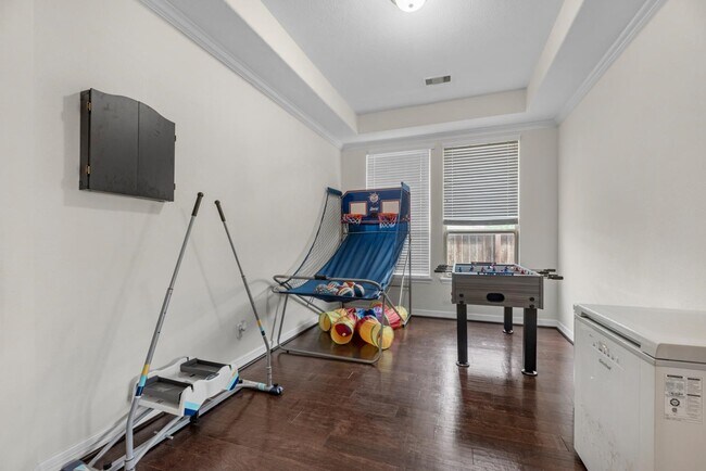 Building Photo - 9714 Sable Canyon Dr