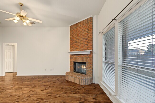 Building Photo - Single Family 3 Bedroom for Rent