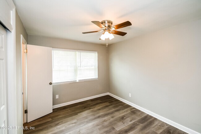 Building Photo - 4431 Telka Lynn Dr