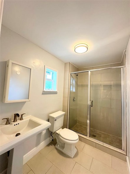 Building Photo - 5620 Pierce St