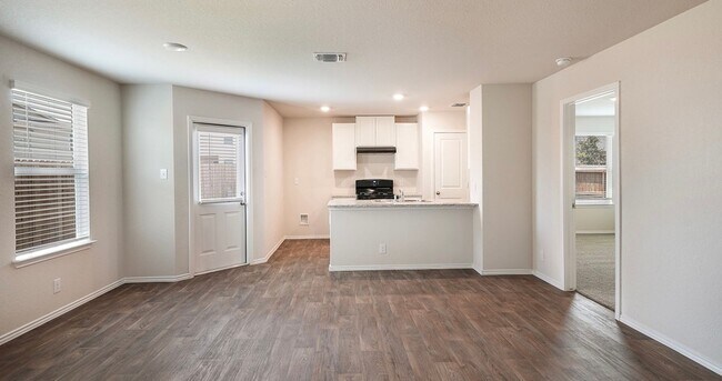 Building Photo - 6533 Baroque Ter