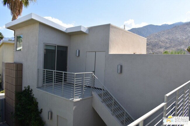 Building Photo - 938 Oceo Cir S