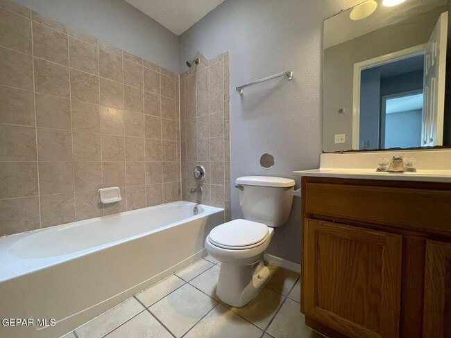 Building Photo - 3952 Tierra Venado Dr