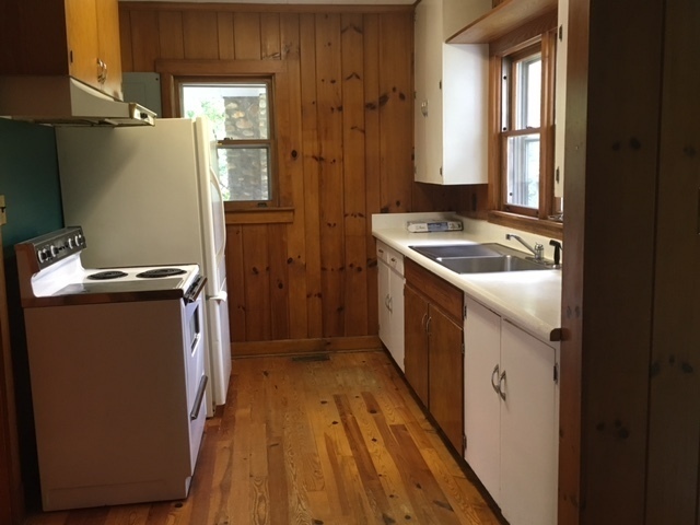 Building Photo - Adorable 2 Bedroom 1.5 Bath cottage in the...