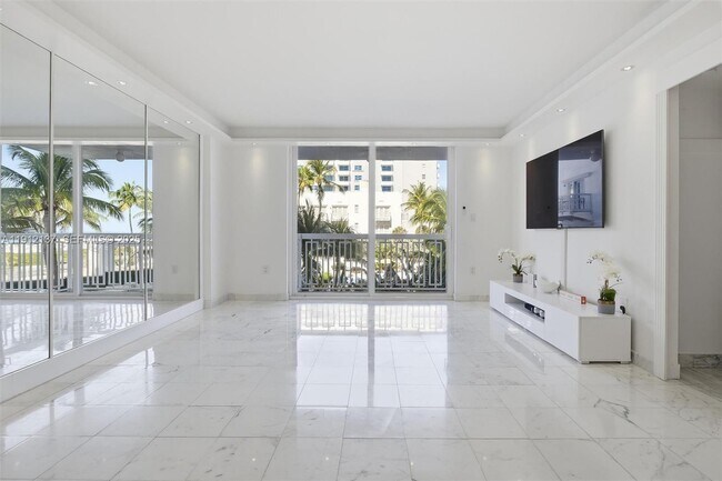 Building Photo - 401 Ocean Dr