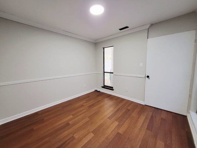 Building Photo - 4715 Cricklewood Ln