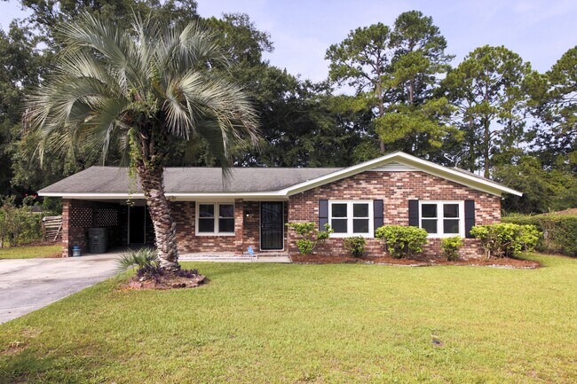 Primary Photo - 637 McDowell Rd