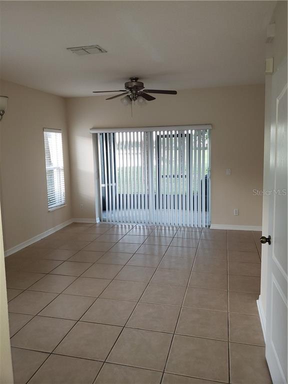 Building Photo - 10325 Manderley Way