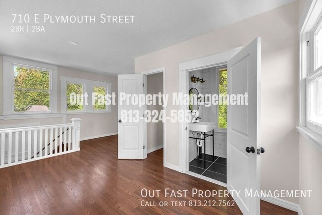 Building Photo - 710 E Plymouth St