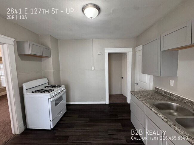 Building Photo - 2841 E 127th St