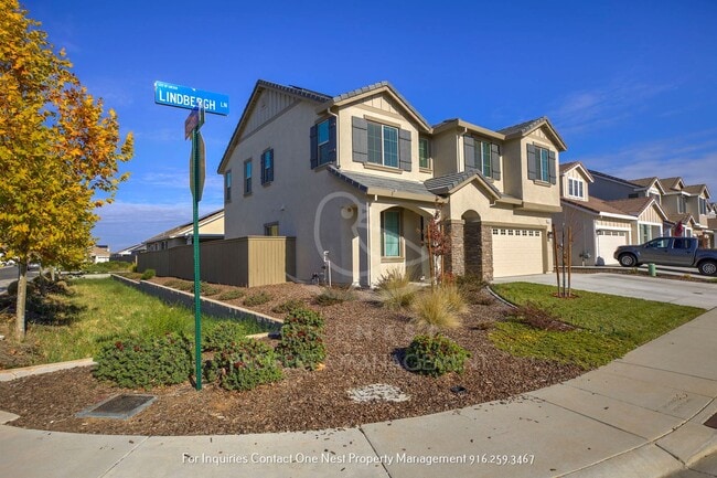 Building Photo - Stunning 4-bedroom, 3-bathroom Home in the heart of Lincoln!