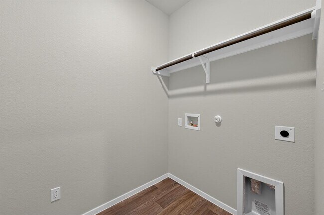 Building Photo - 2704 Towy Rd