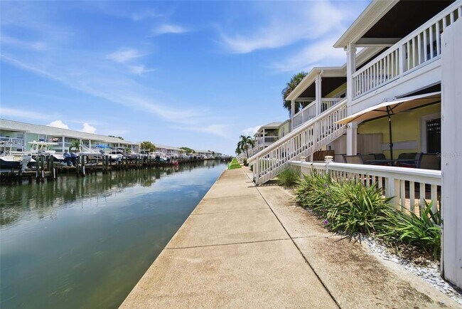 Building Photo - 5092 Beach Dr SE