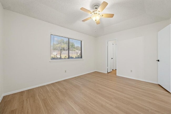 Building Photo - 11604 Norwegian Wood Dr