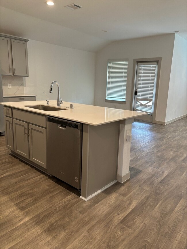 Building Photo - 1715 Plantation Pl