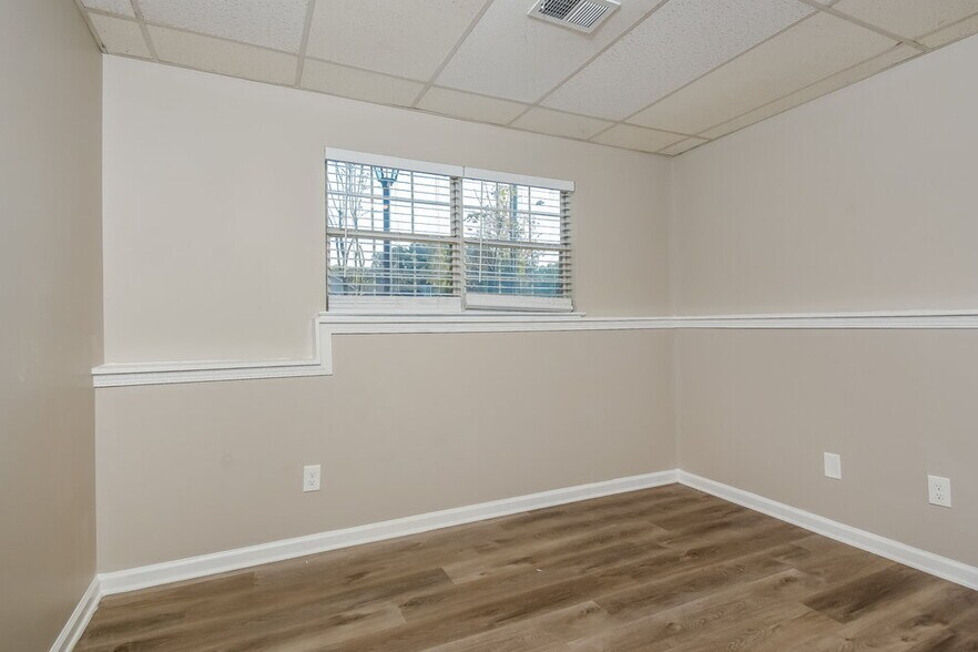Building Photo - 2959 Jamey Ln