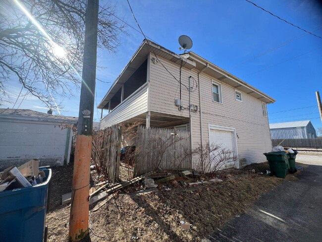 Building Photo - 403 Kenwood St