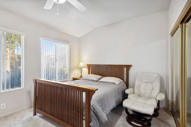 Building Photo - 48538 Via Amistad