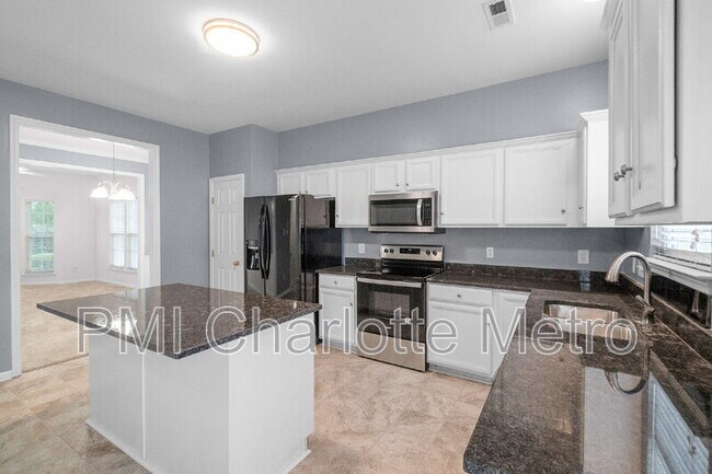 Building Photo - 9707 Mallard Glen Dr