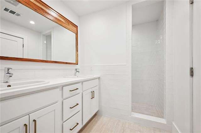 Building Photo - 204 Woodlawn Ct