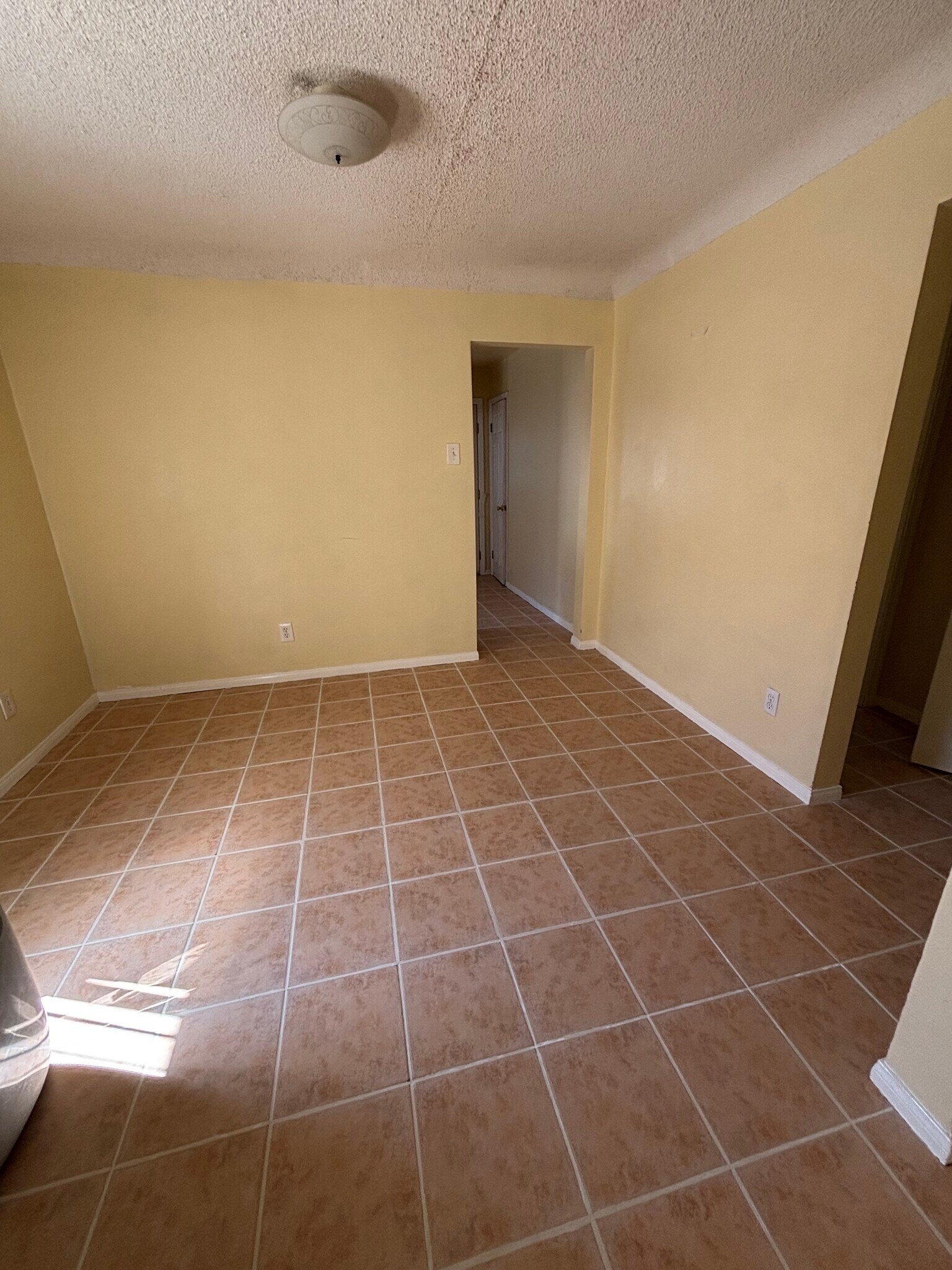 Building Photo - 6617 Purdy Ave