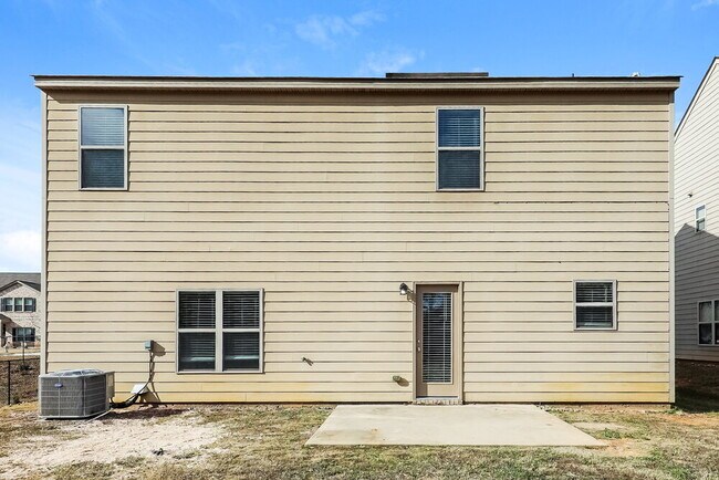 Building Photo - 560 Sedona Loop