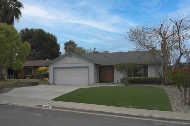 Building Photo - 12319 Hill Country Dr