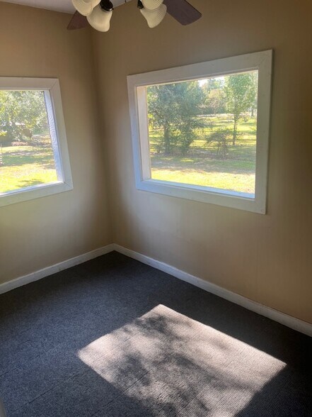 Building Photo - 17903 E Strack Dr